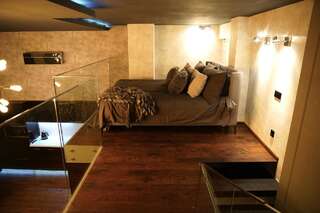 Апартаменты the FERRAGAMO Loft -in City Center Киев Лофт-12